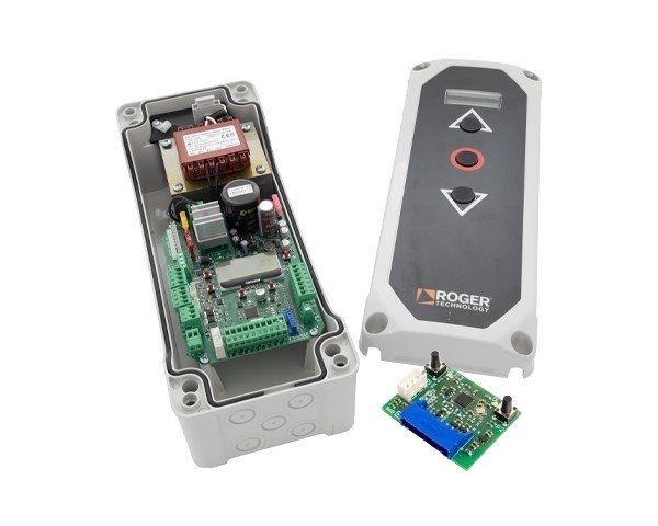 F70/IPU36/BOX/P centrala sterująca 2 silnikami bezszczotkowym 36 V, w obudowie SLIM z przyciskami góra-stop-dół