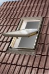 ZESTAW KRONMAT grupa FAKRO okno dachowe łazienkowe PVC 55x98 TLP + kołnierz