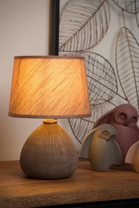 LAMPKA STOŁOWA NOCNA CERAMICZNA BRĄZOWA Z BEŻOWYM ABAŻUREM DO SALONU SYPIALNI LUCIDE RAMZI 47506/81/43