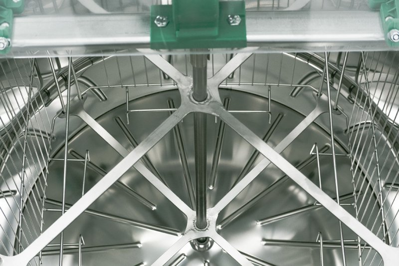 Tangential 4-frame honey extractor, Ø640 mm, frame: 4/8 DB, 4 layens, manual – FUEGO