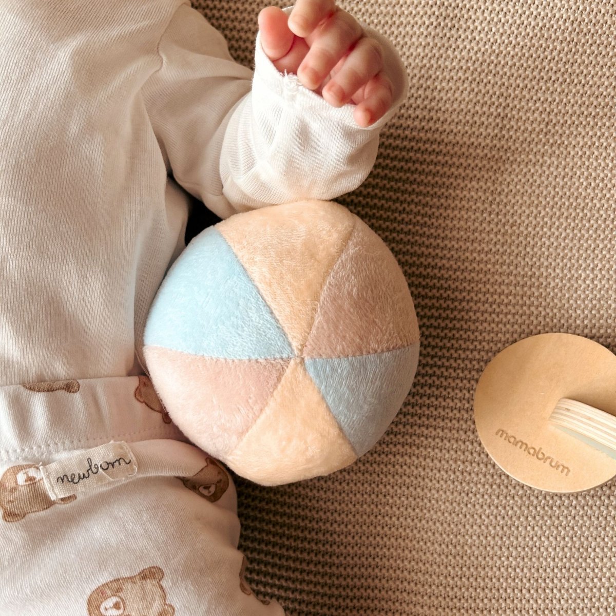 Zestaw zabawek Montessori dla maluszka 0-6 miesięcy