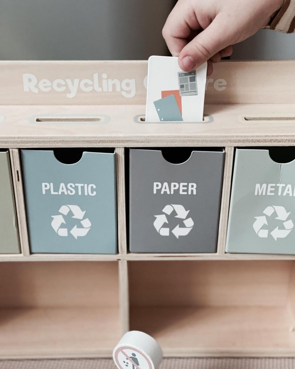 Drewniane centrum recyklingu