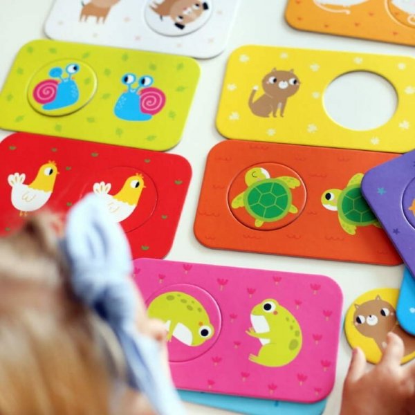 CZUCZU Puzzle z dziurką Przyjaciele 12 Układanek 15m+