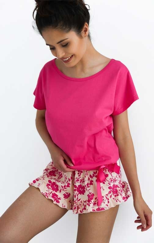 Różowa piżama damska ze spodenkami z falbanką Sensis Madalena