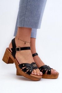 Sandały Model Assames 24SD98-6758 Black - Step in style Hurtownia odzieży on-line, moda damska, bielizna i obuwie dla kobiet - M
