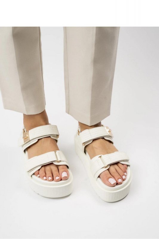 Sandały Model Elegante YQ77-19 White - Inello