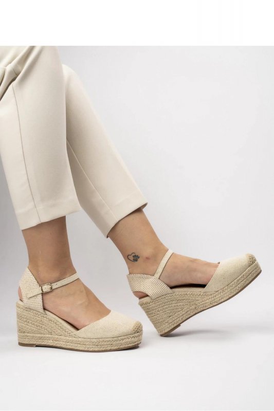 Sandały Model Wild Elegance X5-335_Beige - Inello