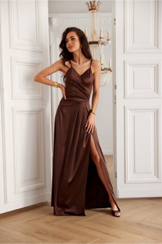 Sukienka Model Salma BRA SUK0462 Brown - Roco Fashion