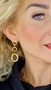 goldene Ohrringe aus Edelstahl