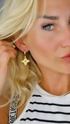 goldene Ohrringe aus Edelstahl