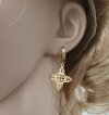 goldene Ohrringe aus Edelstahl