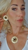 goldene Ohrringe aus Edelstahl