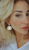 gold earrings made of stainless steel