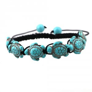GOLDENES ARMBAND MIT EDELSTAHL