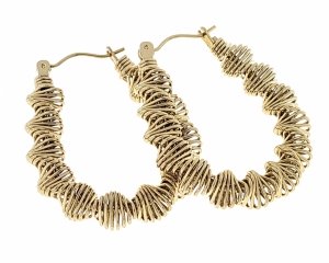goldene Ohrringe aus Edelstahl