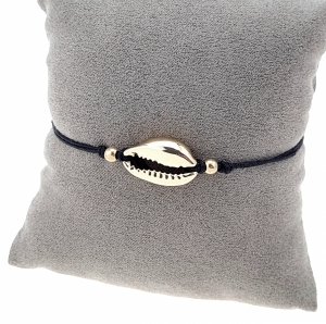 GOLDENES ARMBAND MIT EDELSTAHL