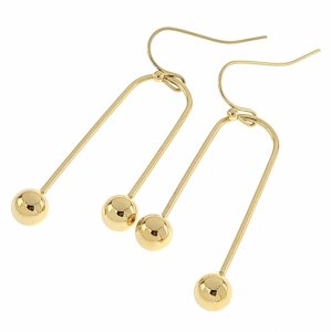 gold earrings made of stainless steel