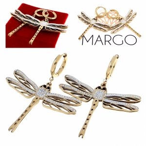 gold earrings made of stainless steel