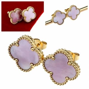 gold earrings made of stainless steel