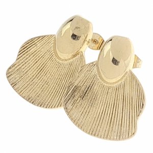 gold earrings made of stainless steel