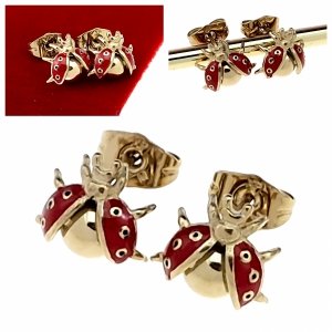 gold earrings made of stainless steel