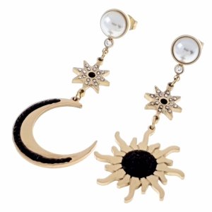 gold earrings made of stainless steel