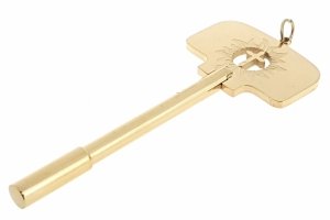 gold pendant stainless steel