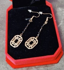 gold earrings made of stainless steel