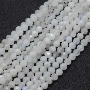 sz67 Naturalny biały kamień księżycowy, fasetowane, okrągłe, 4 mm, otwór: 0,7 mm, sznur 39cm