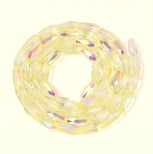 1655 Koraliki szklane w kształcie łezki, kolor AB, fasetowane, kolor jasny khaki, 8,5~9 x 4~4,5 mm, otwór: 0,8~0,9 mm, około 55~56 szt./sznur, 19,29~19,96'' (49~50,7 cm)