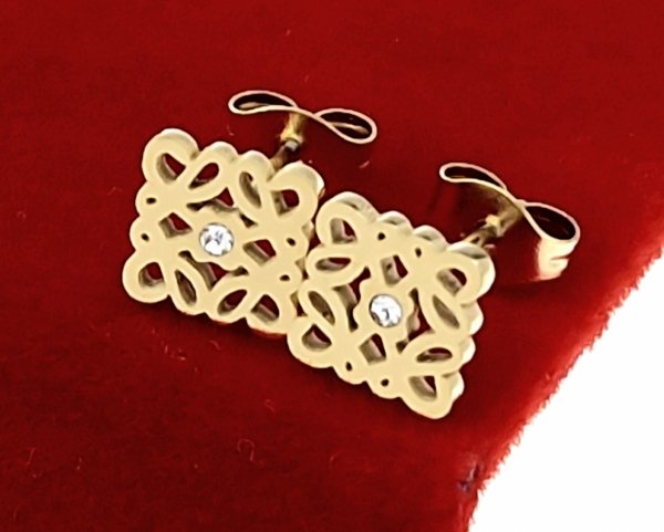 goldene Ohrringe aus Edelstahl