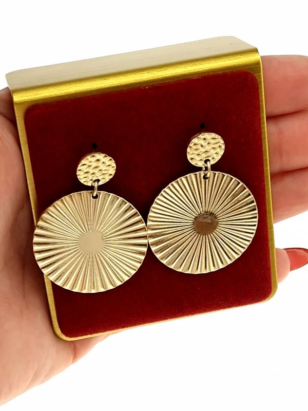 goldene Ohrringe aus Edelstahl