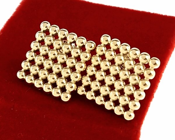 goldene Ohrringe aus Edelstahl