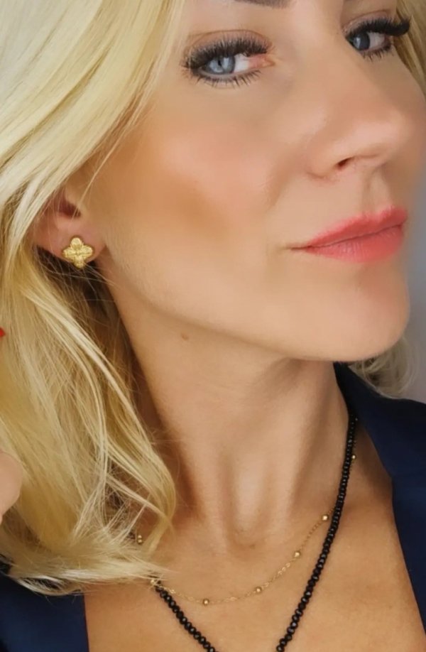 goldene Ohrringe aus Edelstahl