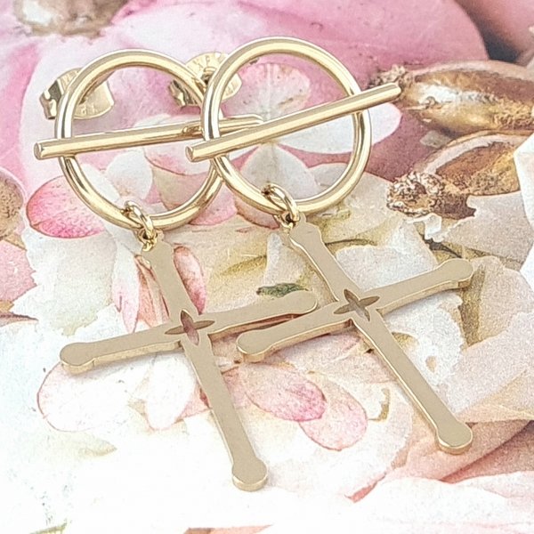 goldene Ohrringe aus Edelstahl