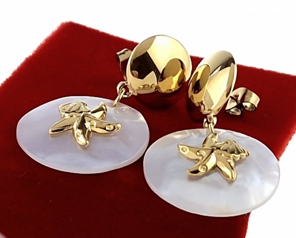 goldene Ohrringe aus Edelstahl
