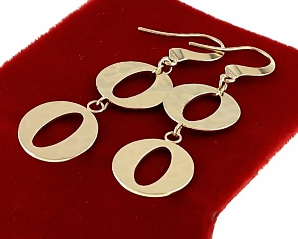 goldene Ohrringe aus Edelstahl