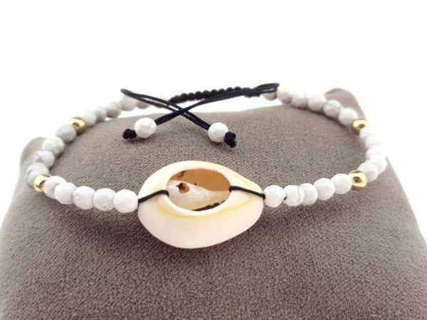 GOLDENES ARMBAND MIT EDELSTAHL
