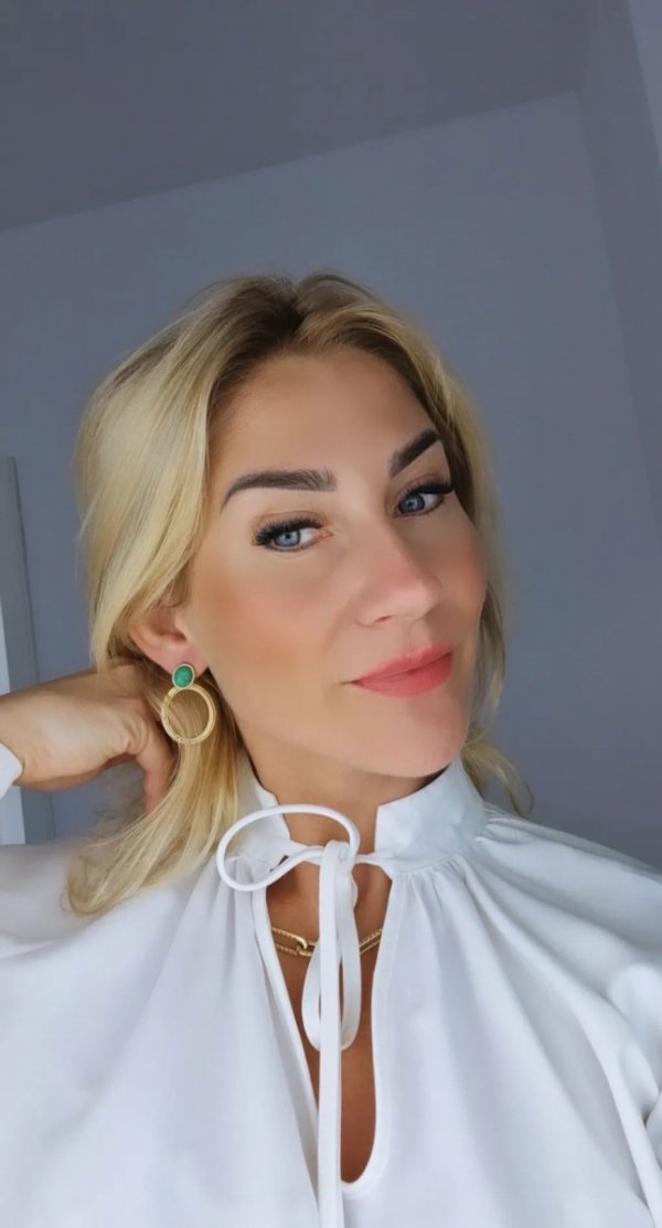 goldene Ohrringe aus Edelstahl