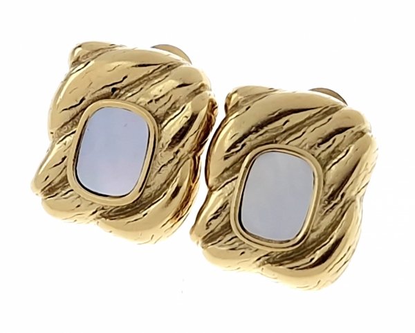 goldene Ohrringe aus Edelstahl