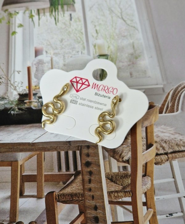goldene Ohrringe aus Edelstahl
