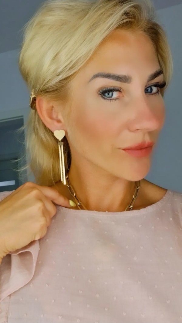goldene Ohrringe aus Edelstahl