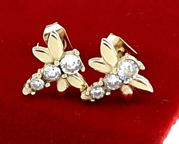 goldene Ohrringe aus Edelstahl