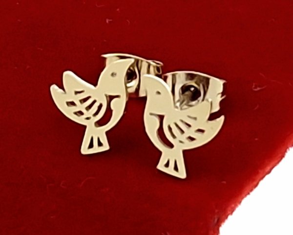 goldene Ohrringe aus Edelstahl