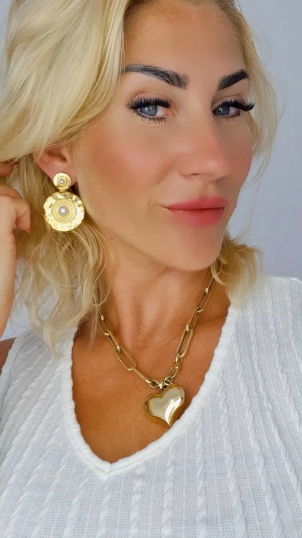 goldene Ohrringe aus Edelstahl