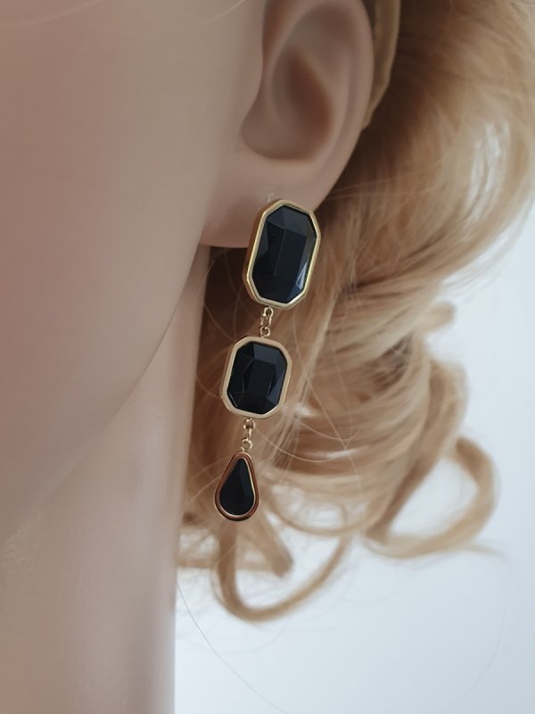 gold earrings made of stainless steel