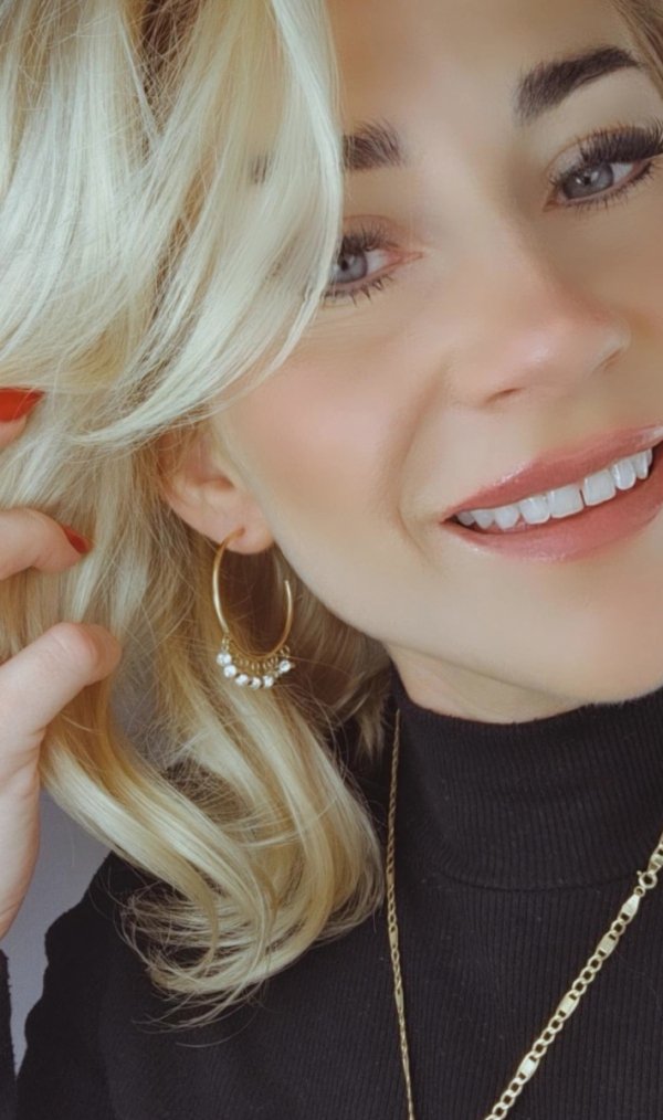 gold earrings made of stainless steel
