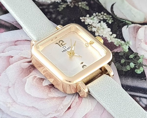 exclusive women's gold watch leather strap