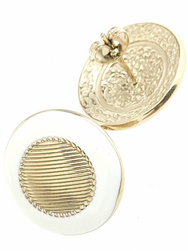 gold earrings made of stainless steel