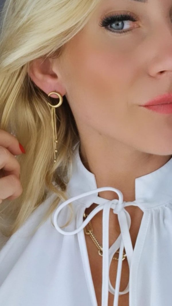 gold earrings made of stainless steel